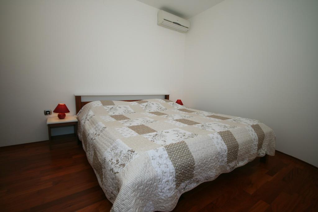 Ferienwohnung Ruzmarinka 4* Baška Exterior foto